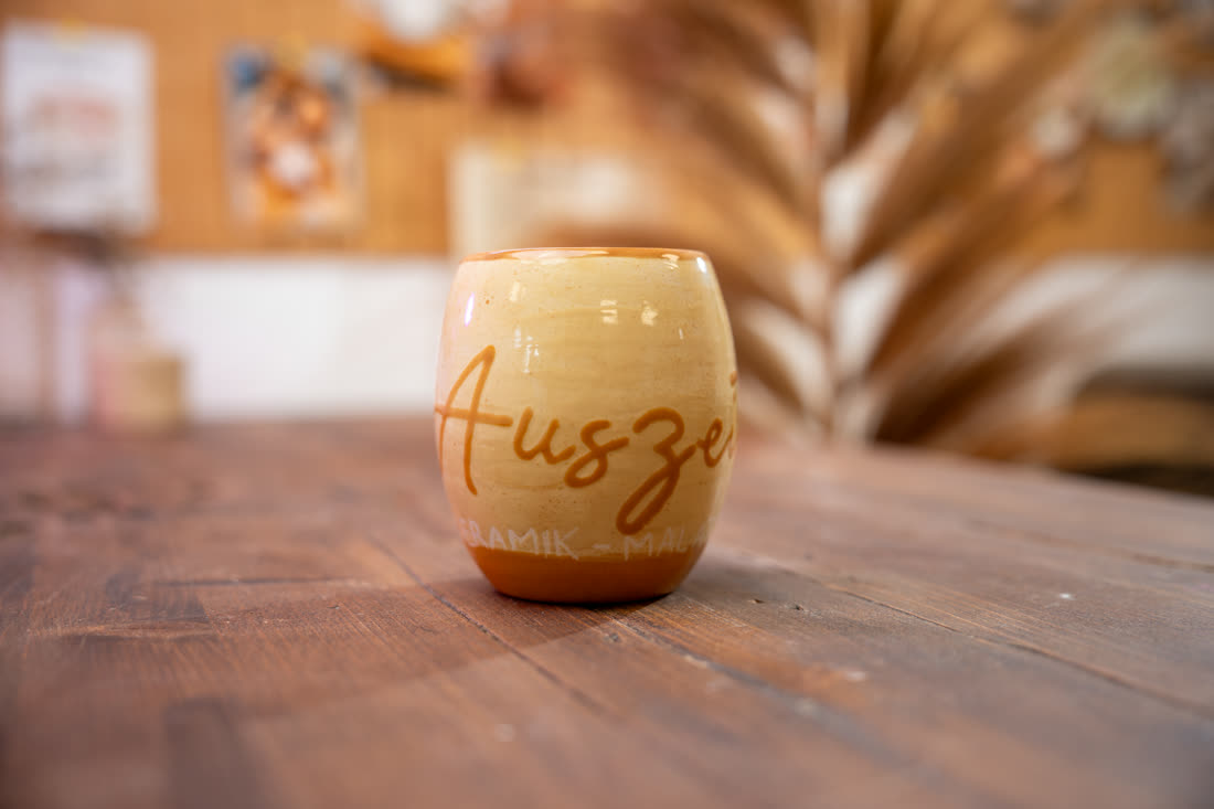 Handbemalte Auszeit-Tasse